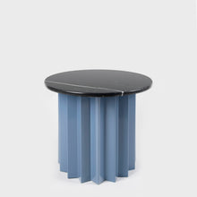 Görseli Galeri görüntüleyiciye yükleyin, Volume Alçak Sehpa, Mavi