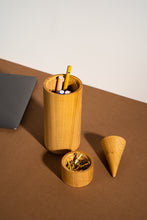 Görseli Galeri görüntüleyiciye yükleyin, İstanbul, Galata 2-Bölmeli Kutu